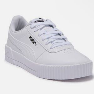 White Puma Women’s Sneakers ✨